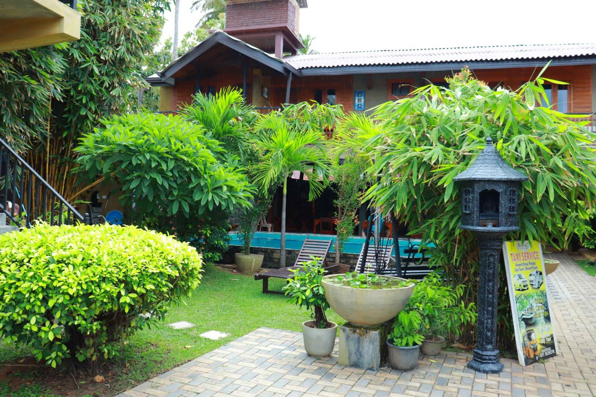 Negombo The Nature Villa And Cabanas Exterior foto
