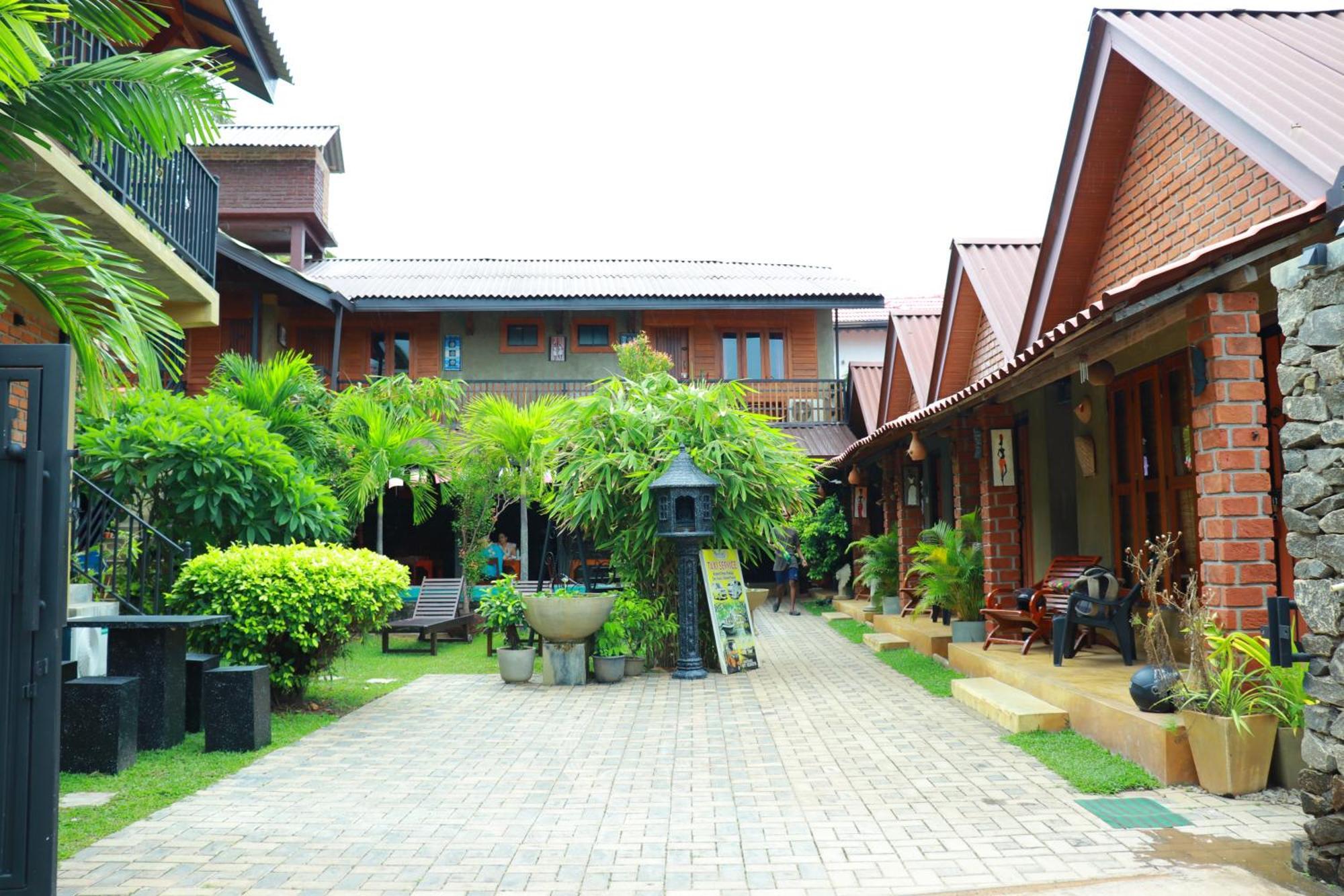 Negombo The Nature Villa And Cabanas Exterior foto